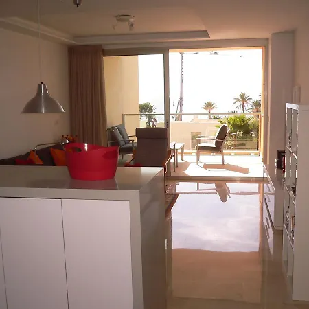 アパート Paradis 21b ビリャホヨサ